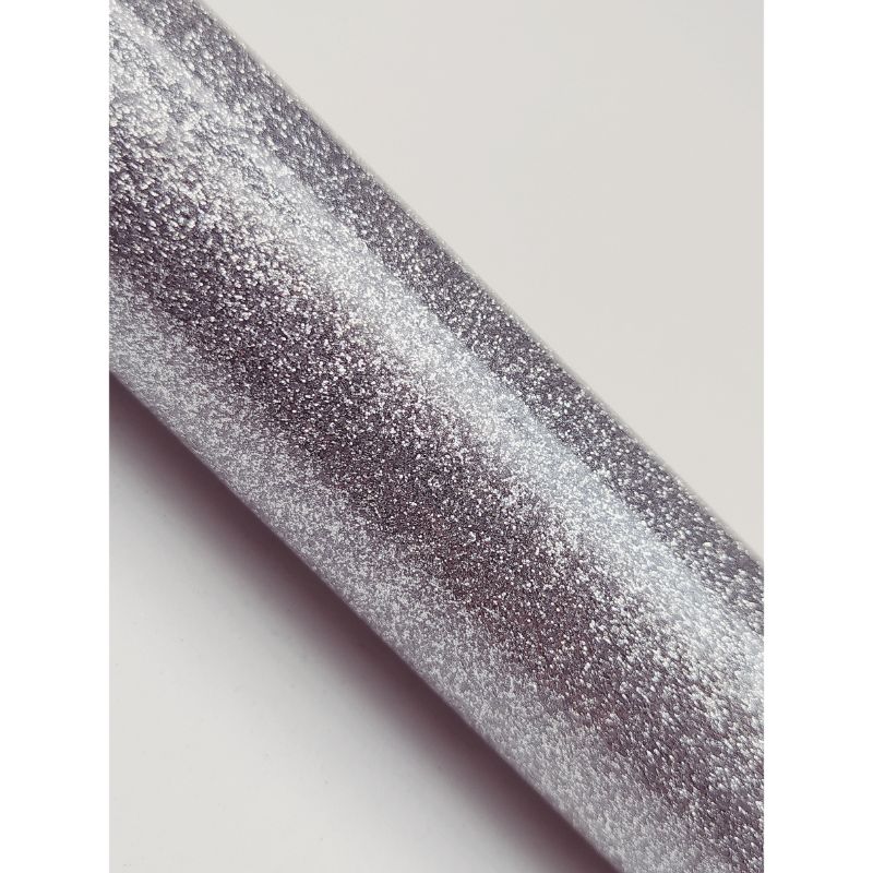 Vinil thermoadherible Glitter, para estampado

Se aplica al algodon, Poliéster y mezclas mixtas.

Es totalmente lavable y resistente.

Tiene excelentes propiedades para el corte.

50 x 52 cm aprox.

Equipo Scrapyart
